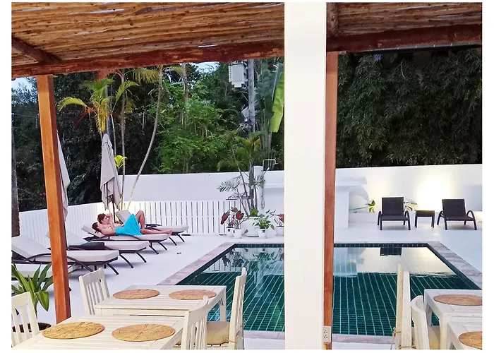 Ampha Place Hotel